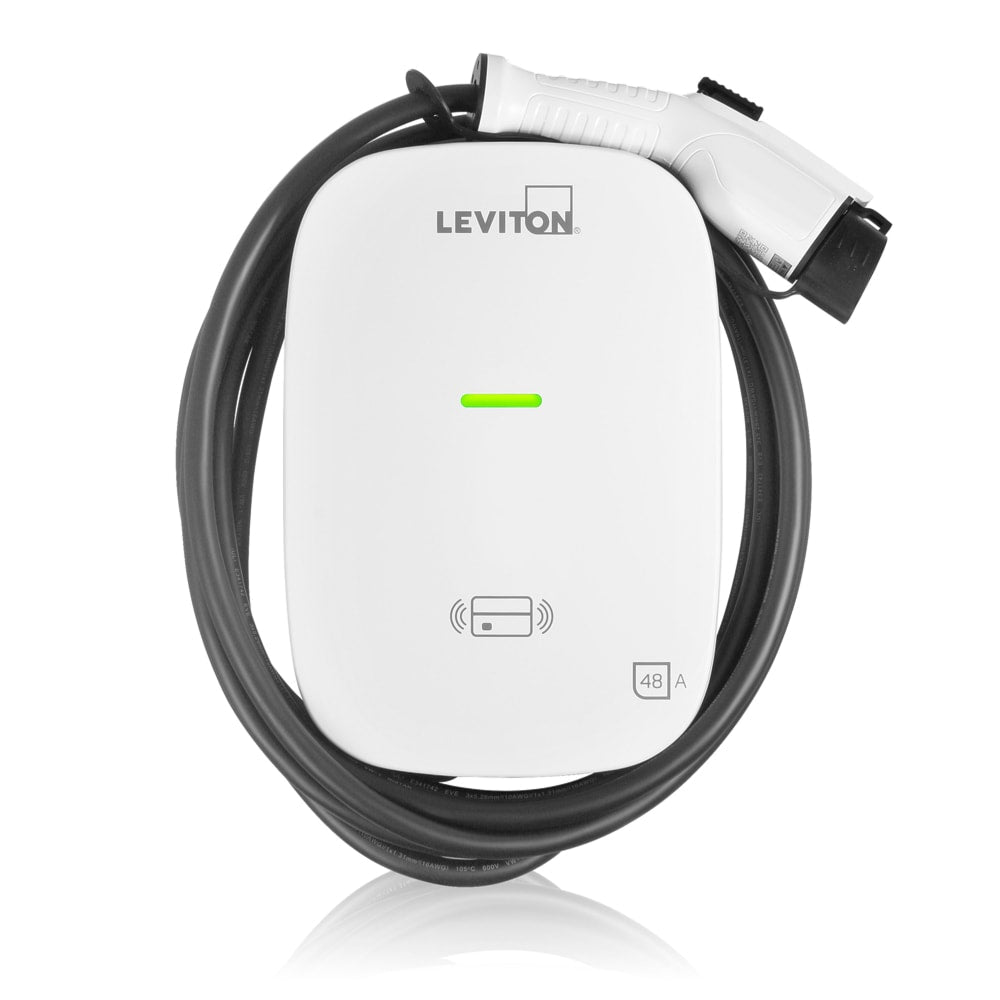Borne de recharge Leviton de 48 A avec câble intégré et voyant lumineux vert, idéale pour la recharge résidentielle de voiture électrique.