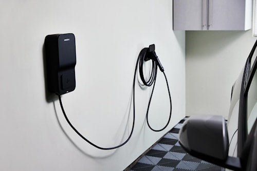 FLO Maison X8 80 A - Noir absolu - Installation fixe - J1772 - Borne de recharge résidentielle de niveau 2