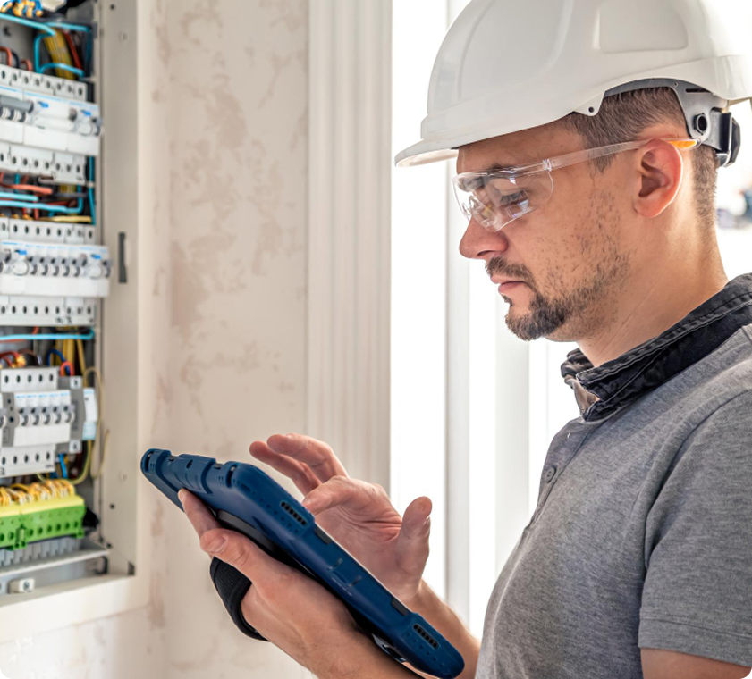 Comment choisir un électricien à Québec : les critères essentiels